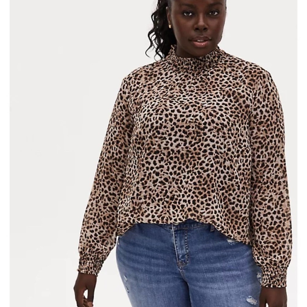 TORRID LEOPARD SHEER CHIFFON SMOCKED MOCK NECK BLOUSE SIZE 1X NWT